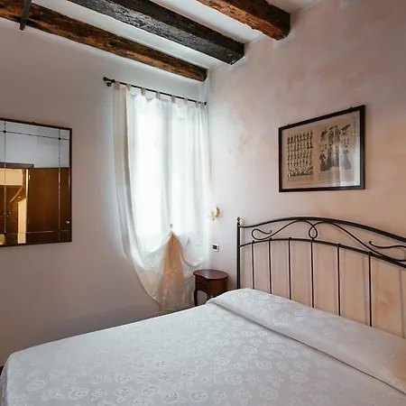 Affittacamere Art Deco 3*