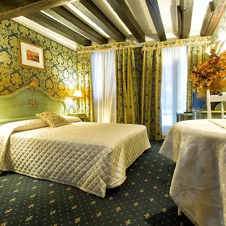 Bed & Breakfast Ca' Della Loggia Venice