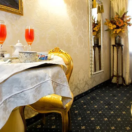 Bed & Breakfast Ca' Della Loggia Venice