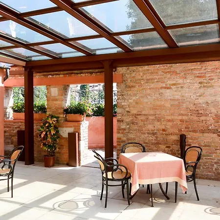 Hotel Santa Chiara