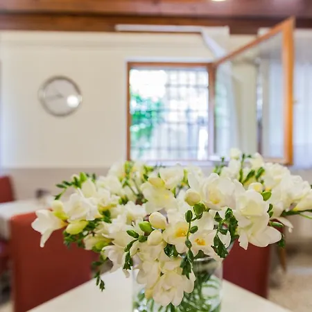 Bed & Breakfast Foresteria Levi 2*