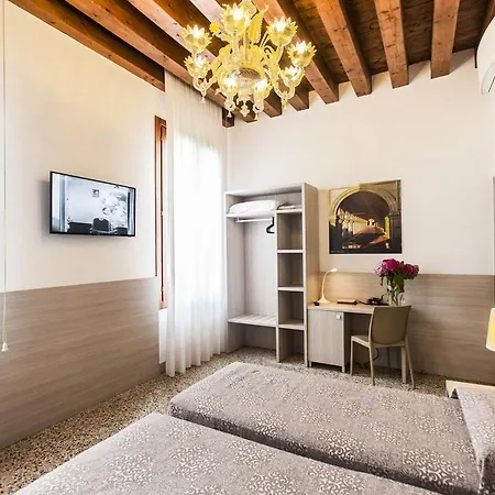 Bed & Breakfast Foresteria Levi Benátky