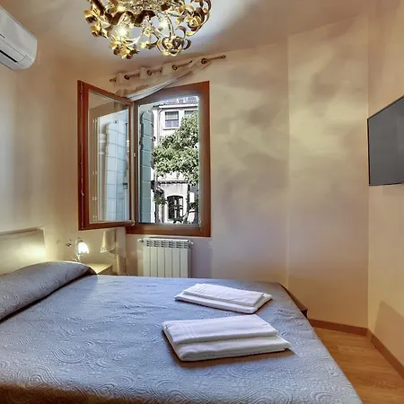 Bed & Breakfast Delle Acque 2*
