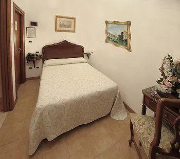 Hotel Mercurio