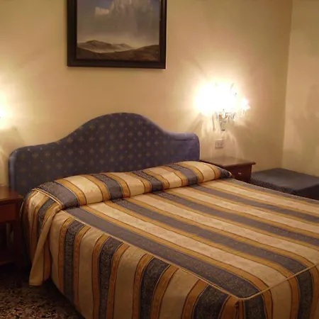 Hotel Hesperia 3*