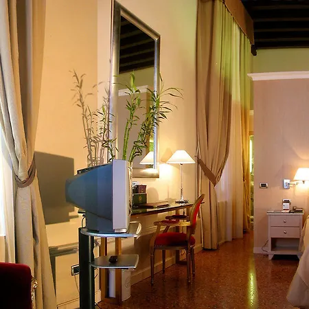 Hotel Liassidi Palace Venecia