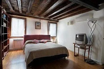 Leonardo Hotel 2*