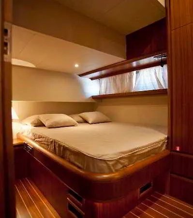 Luxury Yacht Hotel Veneza