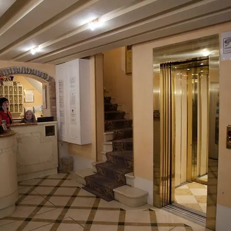 Ovidius Hotell Venedig