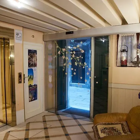 Ovidius 3* Venedig