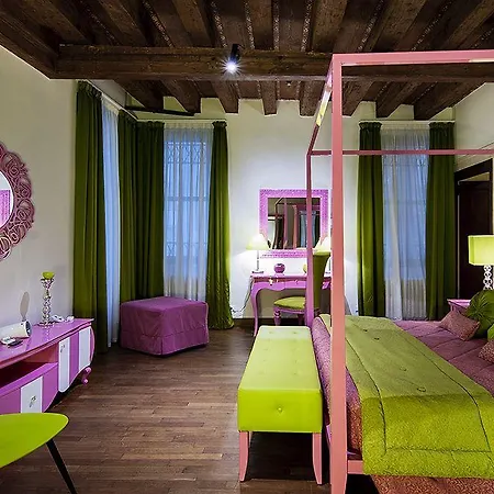 Ad Place Hotel