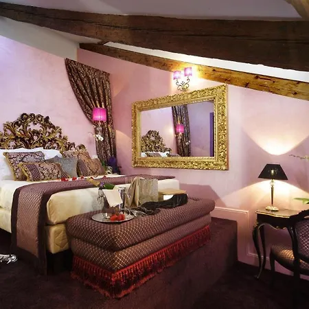 Ad Place Hotel