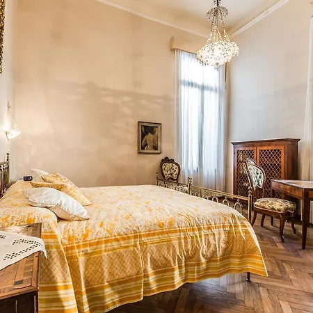 Ca' Affresco 2 Apartment *