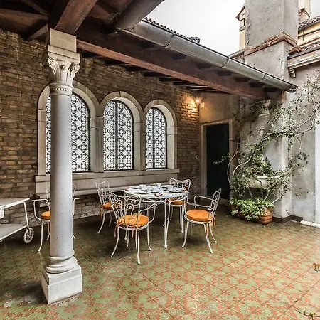 Apartment Ca' Affresco 2 *