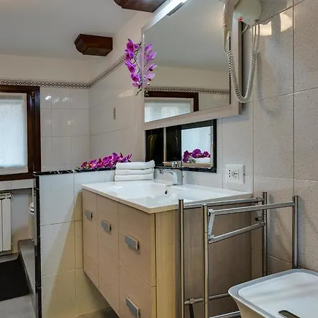San Marco Apartment *