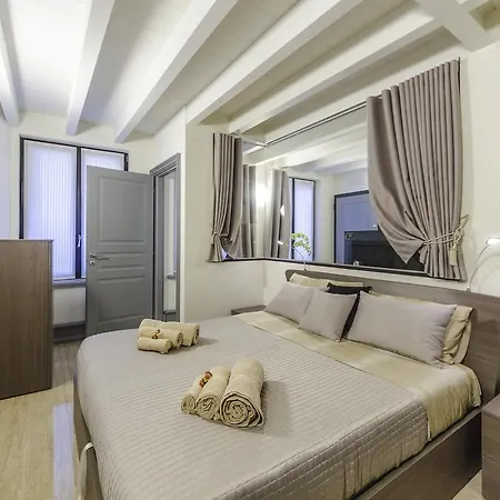 New Luxury Apartment Venice