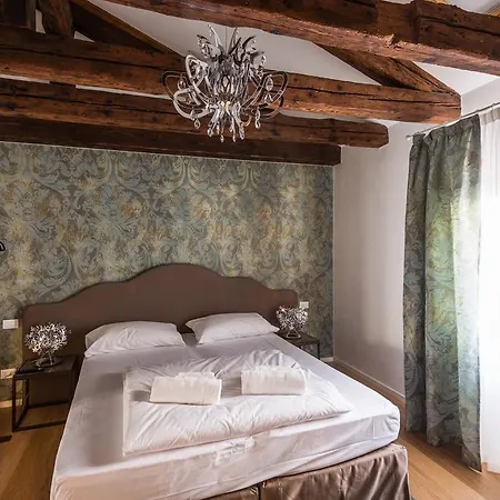 Polo's Treasures Apartman