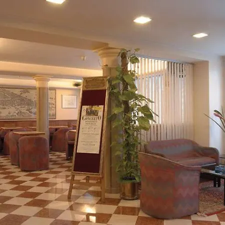 Hotel Commercio & Pellegrino