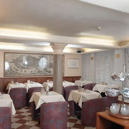 Commercio & Pellegrino 3* Venice