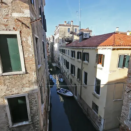 Ca Martinengo Apartment *