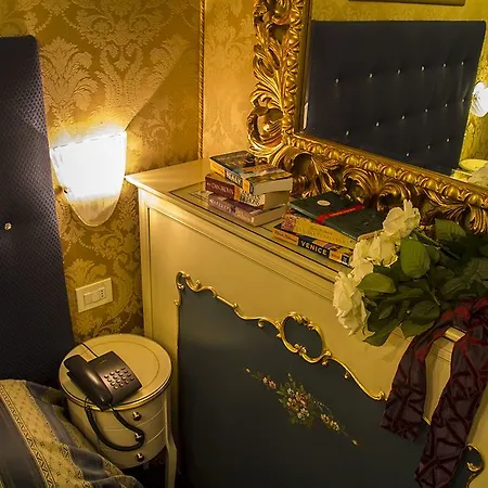 Becher Hotel
