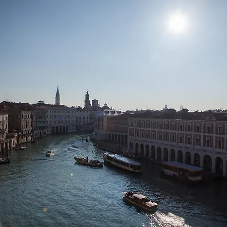 Ai Santi Apostoli Hotel Venedig