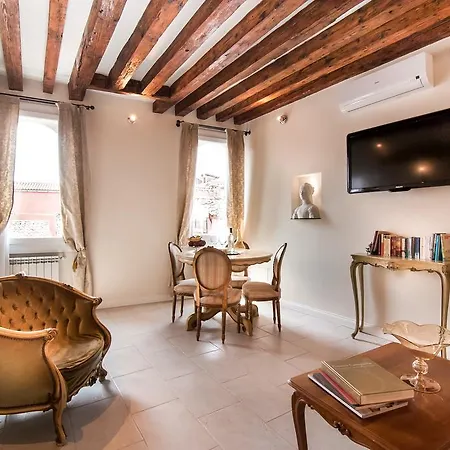 Apartment Michelle In Charming Venedig