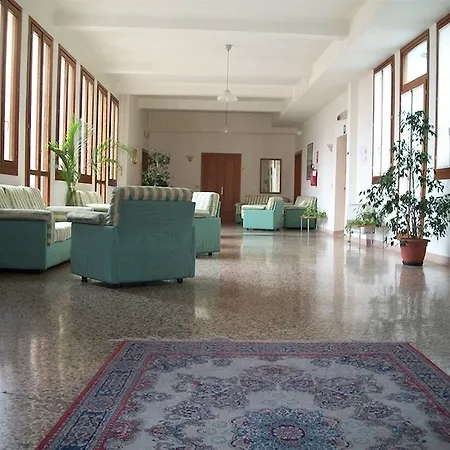 Bed & - Casa Per Ferie La Pieta Bed and breakfast
