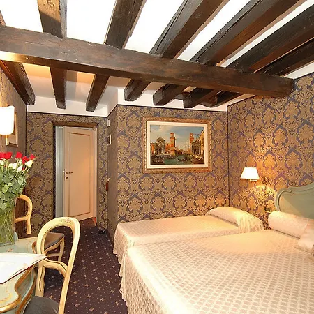 Bed & Breakfast Ca' Della Loggia 2*