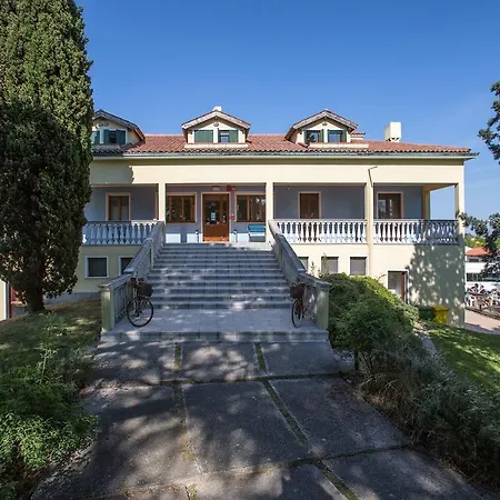 Il Lato Azzurro Hotel *