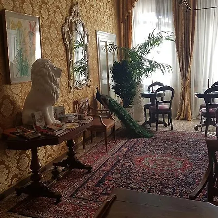 Luxury - Friendly 2* Venice