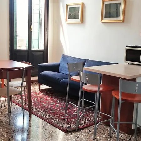 Paradiso Apartman *