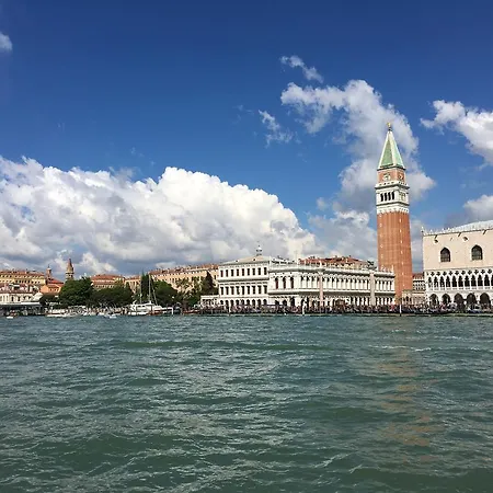 Casa Colleoni 2* Venice