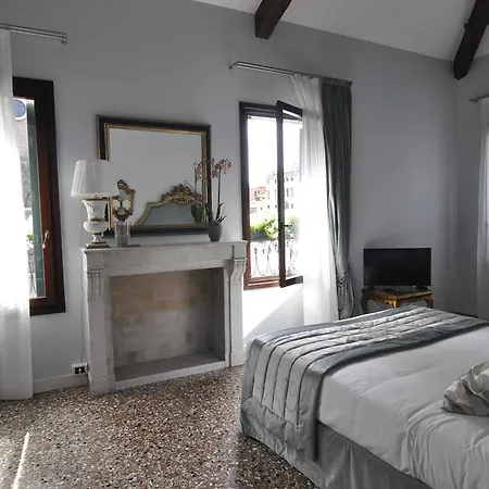 Bed & Breakfast Casa Colleoni Venice