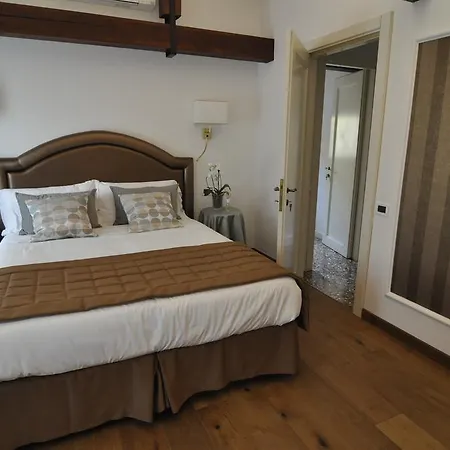 Bed & Breakfast Casa Colleoni Venice
