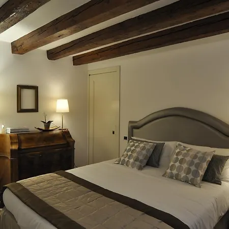 Casa Colleoni Bed & Breakfast 2*