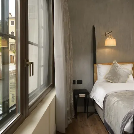 Hotel Palazzo Veneziano - Collection