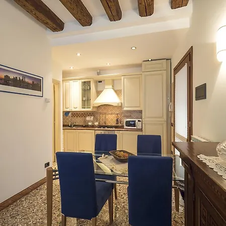 Apartment Romantic Lagoon - Canal View Venice