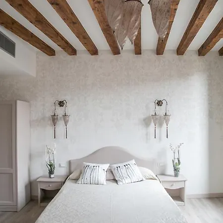 Ca' Dell'angelo Bed & Breakfast 2*