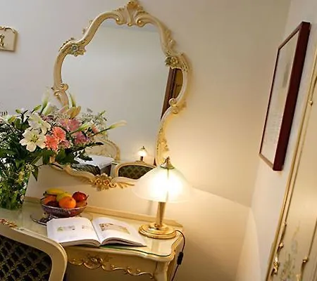 Commercio & Pellegrino Hotel 3*