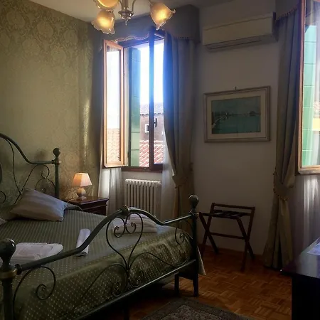 Residenza Rialto 3*
