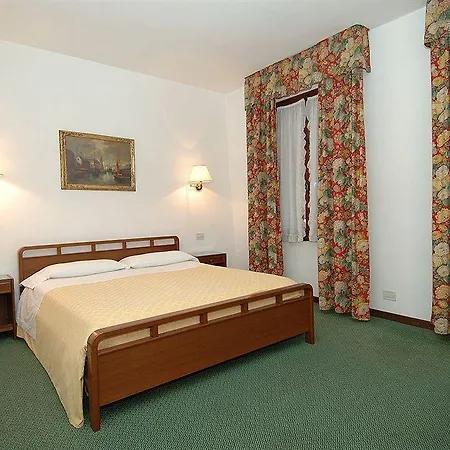 Casanova Hotel 4*