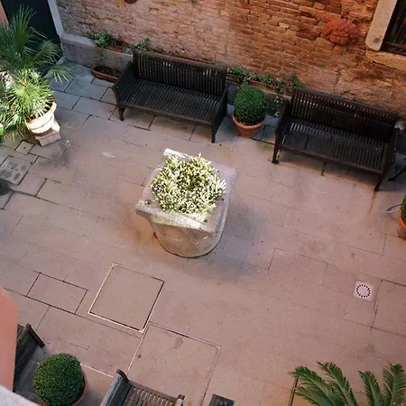 Ca' Della Corte Bed & Breakfast