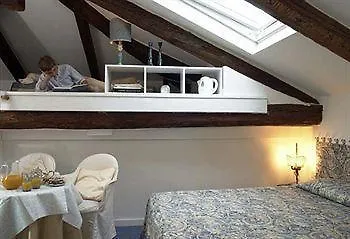 Ca' Della Corte Bed & Breakfast 2*