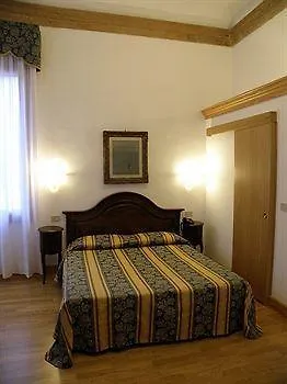 Fava Ξενοδοχείο Βενετία
