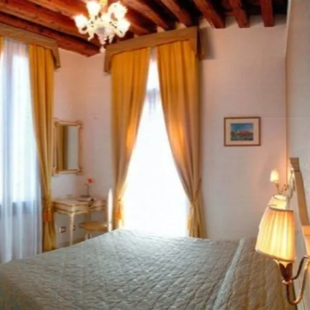Apostoli Palace 3* Venezia