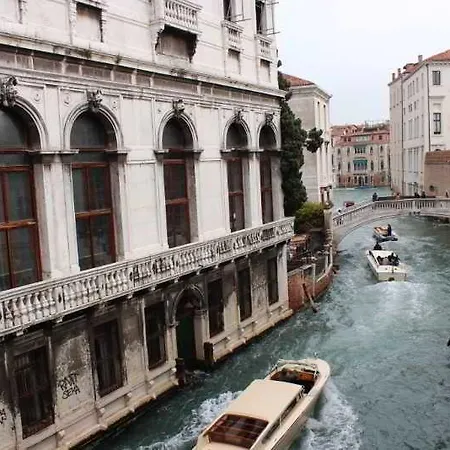 Relais Campo Santa Margherita Hotel Venedig