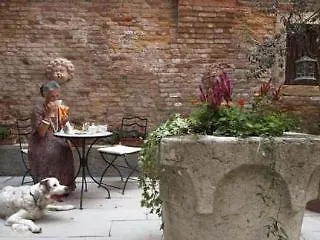 Ca' Della Corte Bed & Breakfast