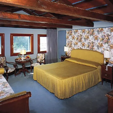 Santa Chiara 4*