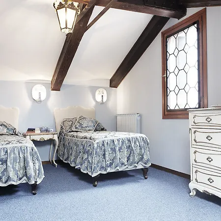 Bed & Breakfast Residenza Ca' Corner 2*